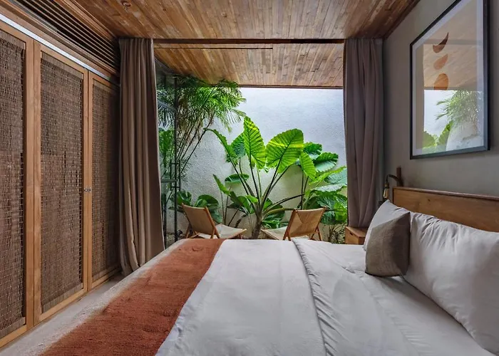 Ola House Bespoke 2 Bedroom With Salt Water Pool 10 Minutes To Beaches Villa *