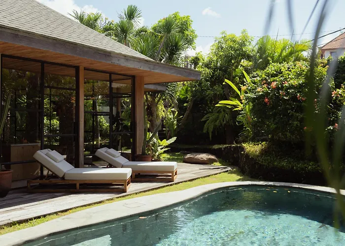 Ola House Bespoke 2 Bedroom With Salt Water Pool 10 Minutes To Beaches